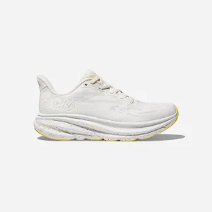 Hoka Clifton 9 white lemonade WMNS
