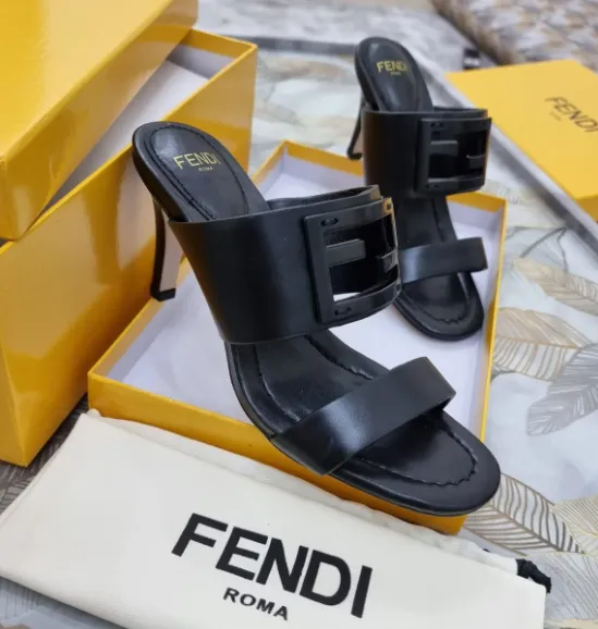 Luxury Sandals - 6933