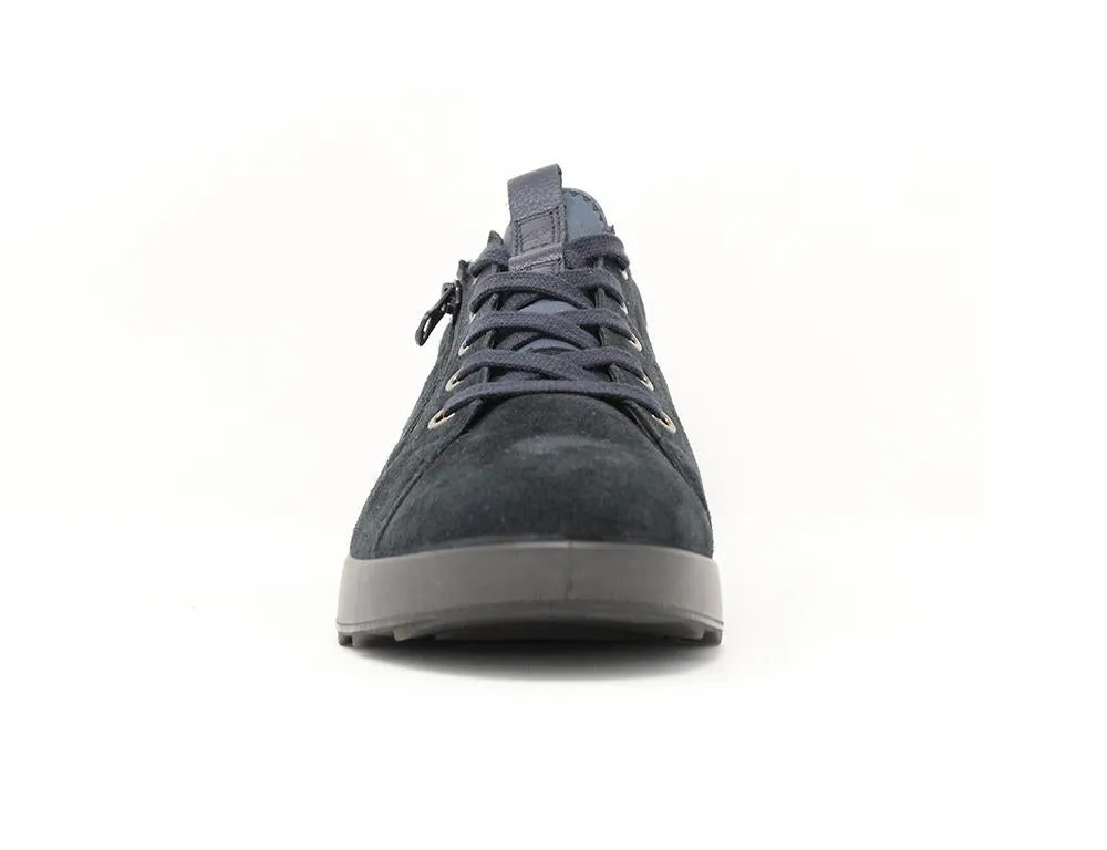 Womens Gore-Tex Zip Essence Pacific Blau Trainers